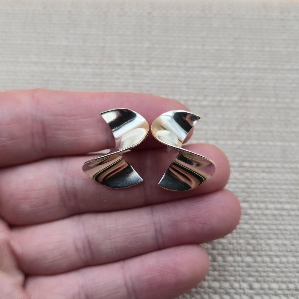 Sterling Silver Abstract Twist Style Unique Earrings A5760
